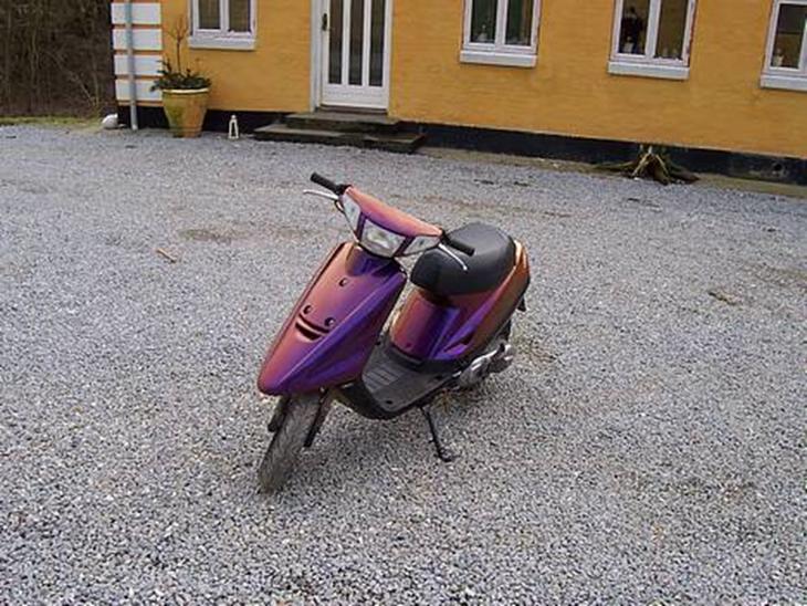 {{currentPhoto.altText}} billede {{currentPhoto.number}}