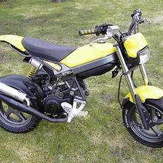 Suzuki Street Magic - Solgt