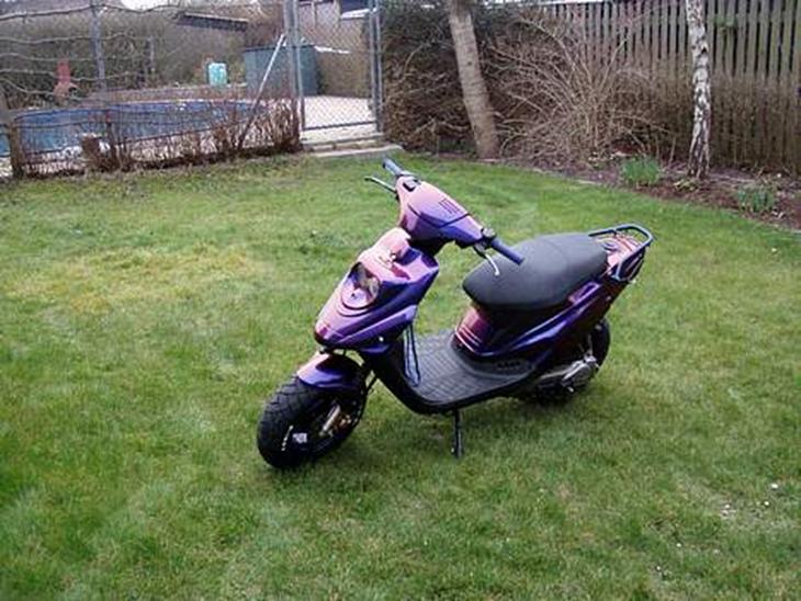 {{currentPhoto.altText}} billede {{currentPhoto.number}}