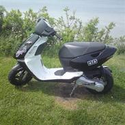 Aprilia Sonic (Solgt)