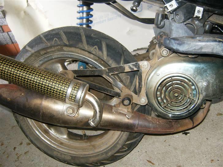 Aprilia rally byttet billede 4