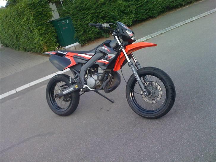 Derbi Senda SM LC DD SOLGT billede 1