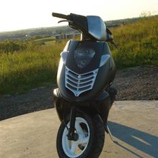 Aprilia Sonic LC