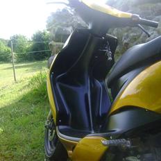 Yamaha Jog R '' Guldklumpen '' 