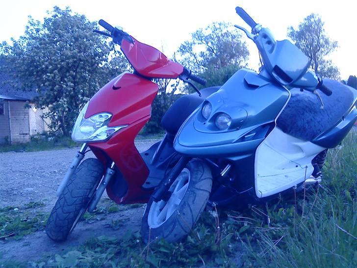 Yamaha jog r SOLGT - sammen med min vens bws billede 10