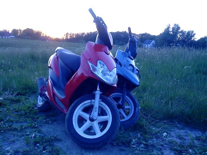 Yamaha jog r SOLGT - sammen med min vens bws billede 11