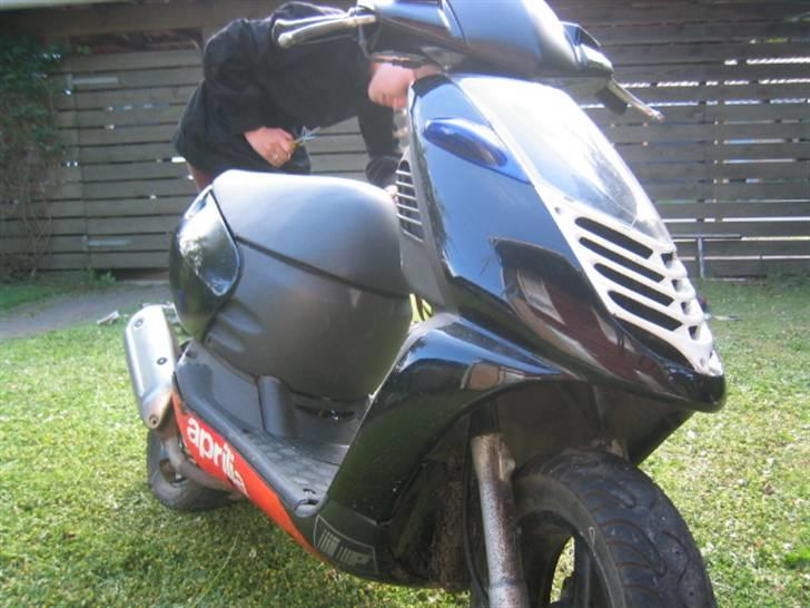 Aprilia sonic SOLGT billede 9