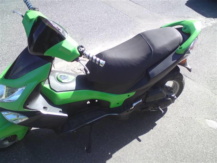 PGO G-max - G-max Black & Green Project. billede 1