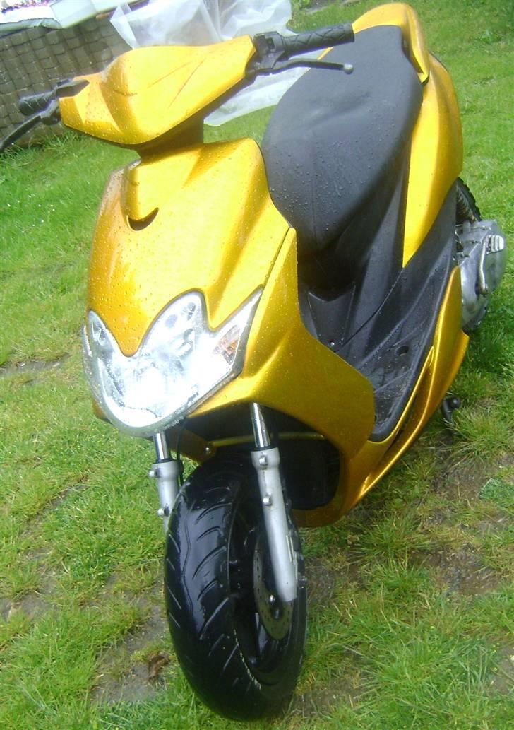 Yamaha Jog R '' Guldklumpen ''  billede 2