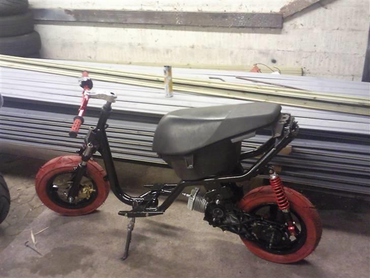 Aprilia Sonic ' Evo Ac - Næsten færdig samlet. billede 1