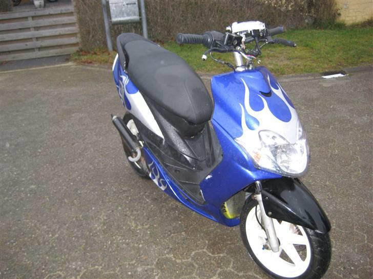 Yamaha jog r******SOLGT****** billede 2