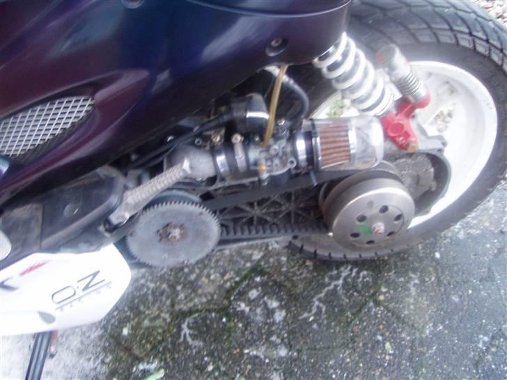 Peugeot speedfight 2... byttet - lavde lige olie tanken om til ekstra benz tank  billede 9