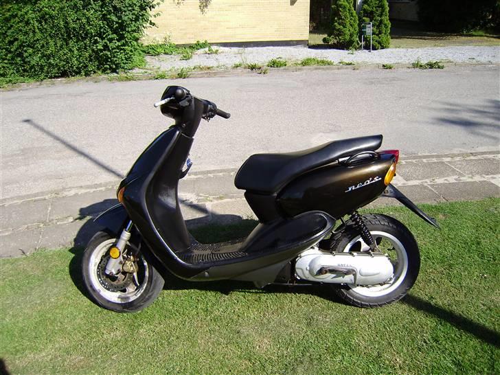 Yamaha neos billede 11