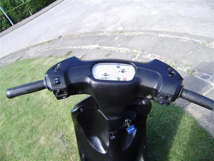 Yamaha neos billede 13