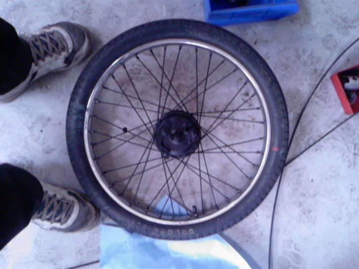 Puch 1972 - Malet Fælg og beholdt krom kant. billede 10