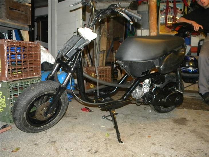 {{currentPhoto.altText}} billede {{currentPhoto.number}}