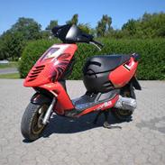 Aprilia Sonic (Solgt)