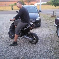 Aprilia Sonic Banejern (SOLGT)