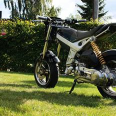 Suzuki street magic [ Byttet ] 