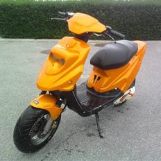 PGO HOT 50 ORANGE ! (SOLGT)