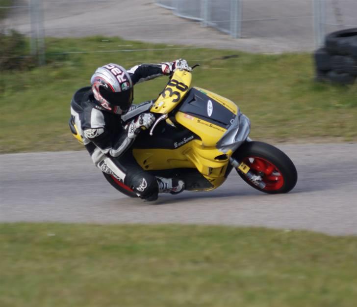 Gilera Runner LC DD DMU 13# - Scooter-Shoppen.dk til tyskerrace billede 1