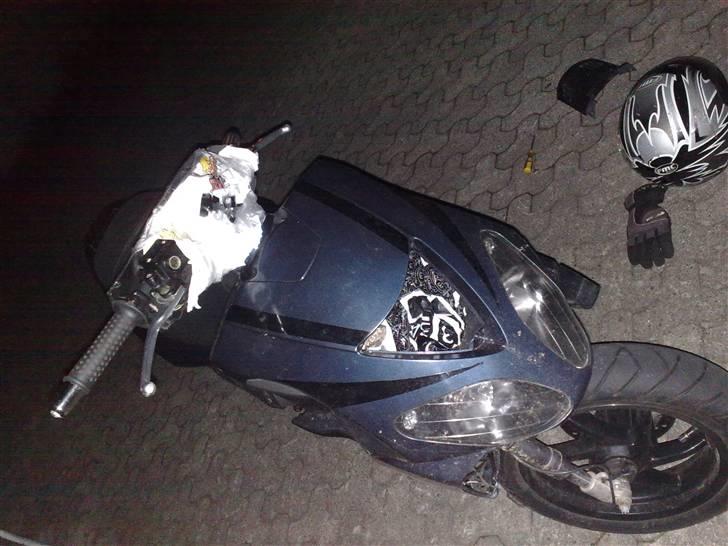 Piaggio nrg dt power total skadet billede 1