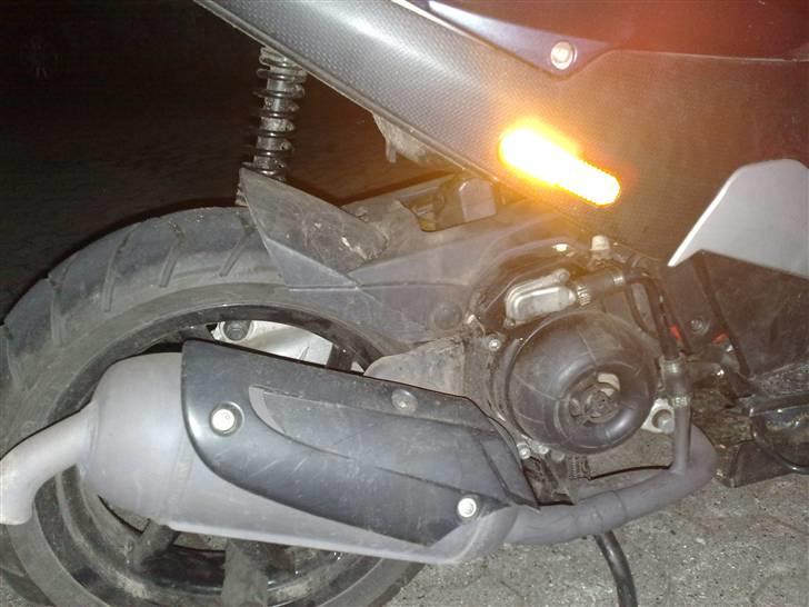 Piaggio nrg dt power total skadet billede 3