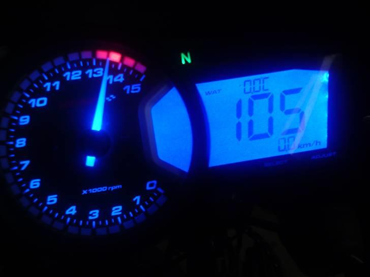 Rieju Matrix RS 2 *SOLGT* - 105 km/t, maks indtil videre :) billede 15