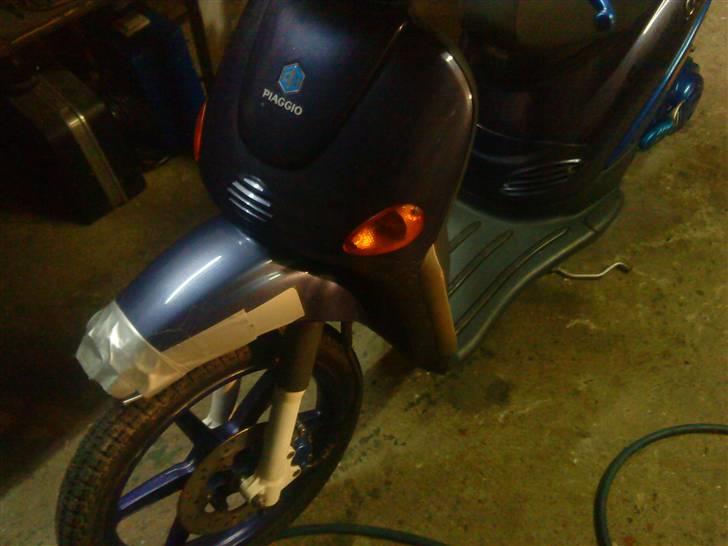 Piaggio Liberty projekt - Mangler at male bag fælg.  billede 6