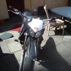 Aprilia sx 50(byttede til street)