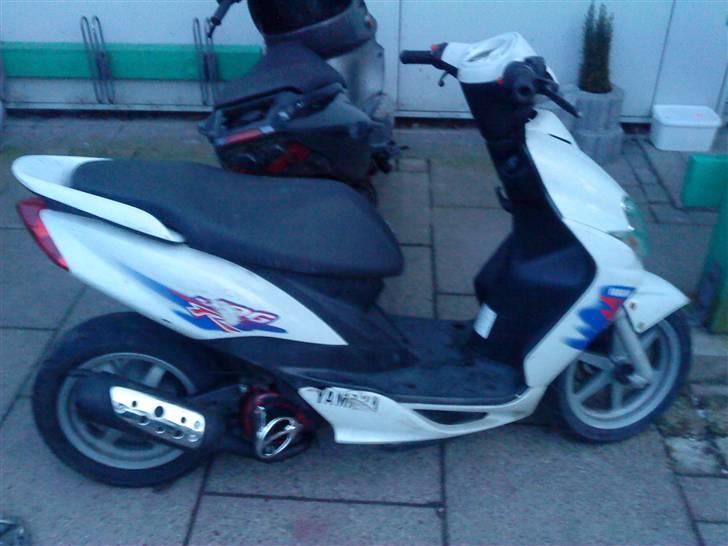 Yamaha jog R (stålet) kun stel  billede 5