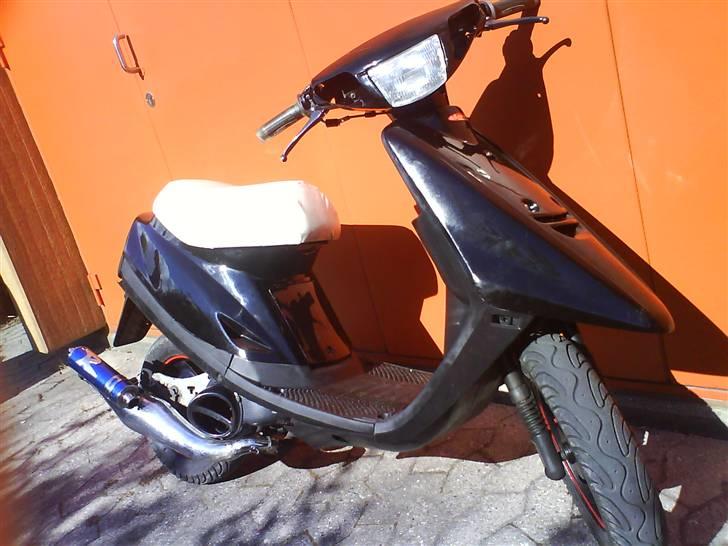 Yamaha jog as byttet til rmx  - så der jog til casper hehe den køre bare så fucking godt  billede 1