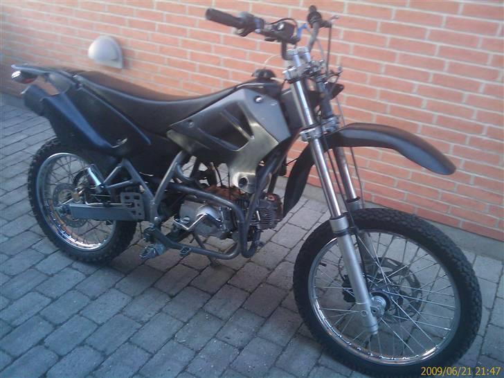 Skyteam super motard 125cc byttet billede 1