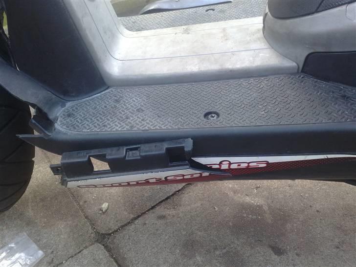 Piaggio nrg dt power total skadet billede 9