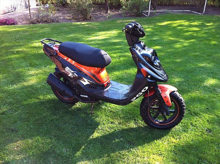 PGO Hot 50 billede 1