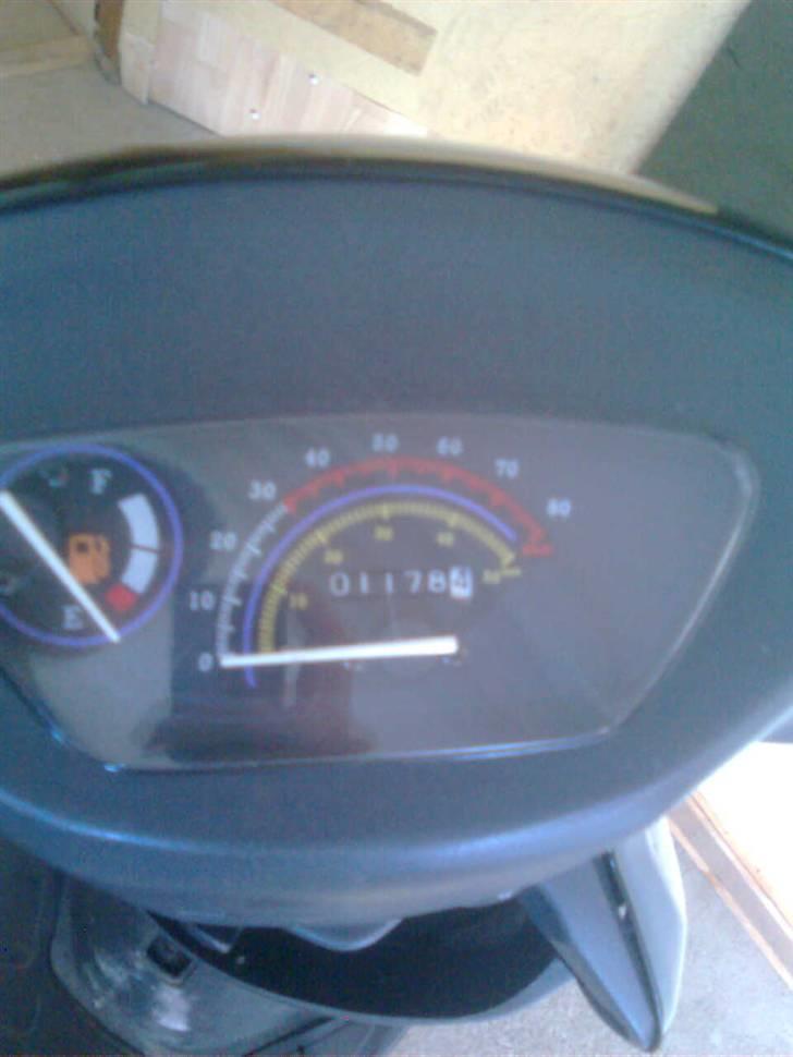 Texas Flash S-30 - Speedometeret virker ikke. Ved ikke hvad den kører(: billede 5