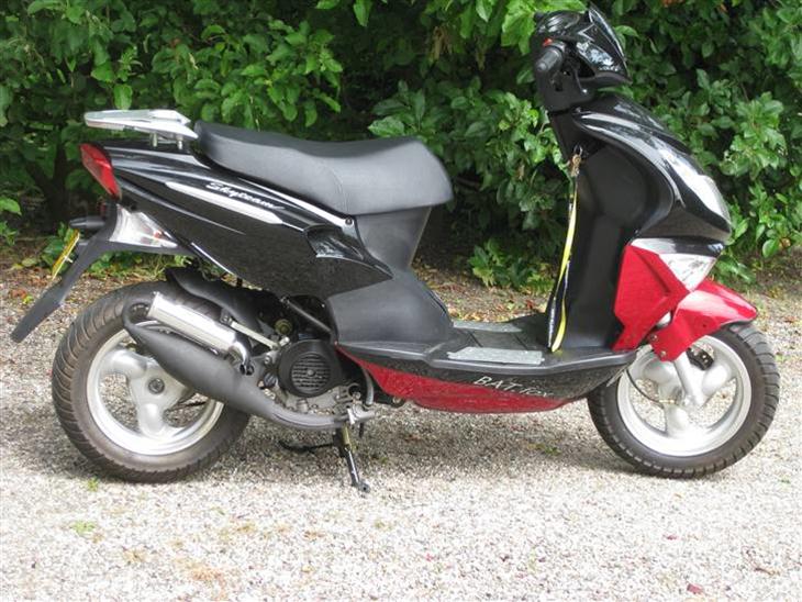 {{currentPhoto.altText}} billede {{currentPhoto.number}}