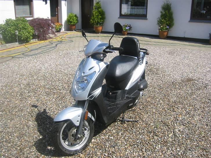 Kymco Agility 50 billede 2