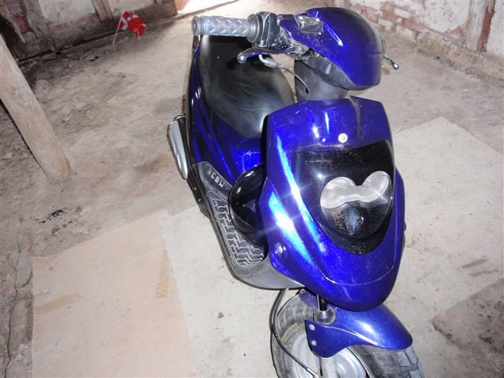 PGO Hot 50 SAVNET :( politiet - Front billede 1