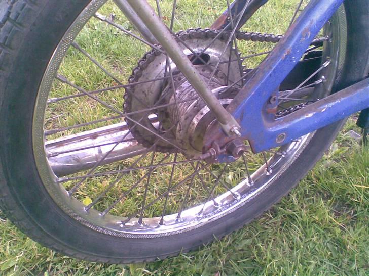 Puch Maxi K "SOLGT" - Min vens bror, gik amok med autosol :D billede 4