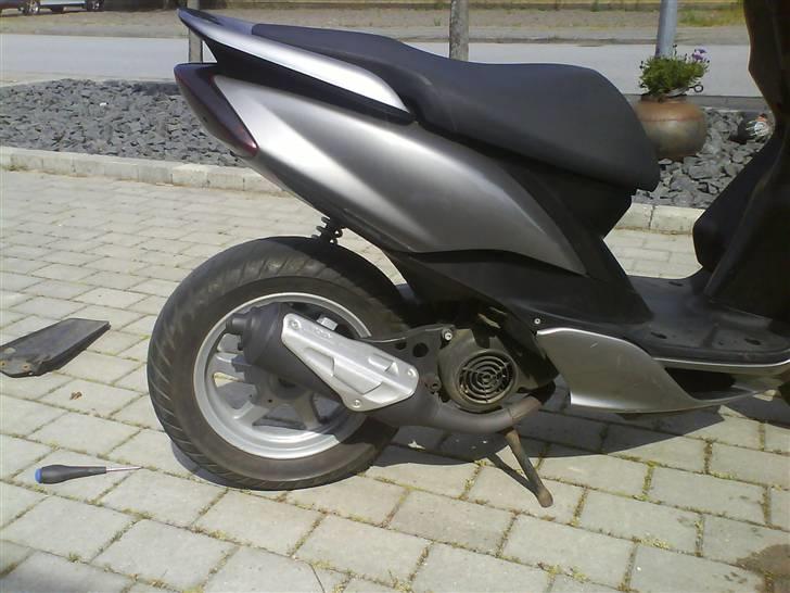 Yamaha jog r "solgt" billede 6