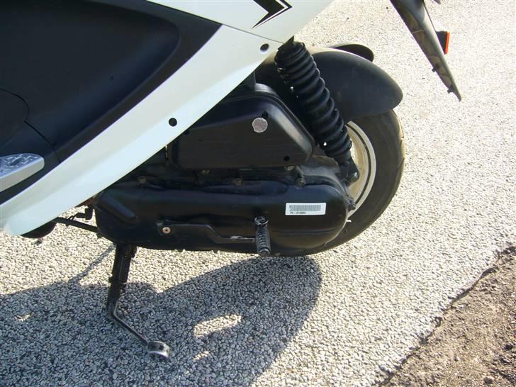 PGO White Magic SOLGT billede 5