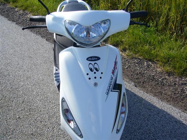 PGO White Magic SOLGT billede 9