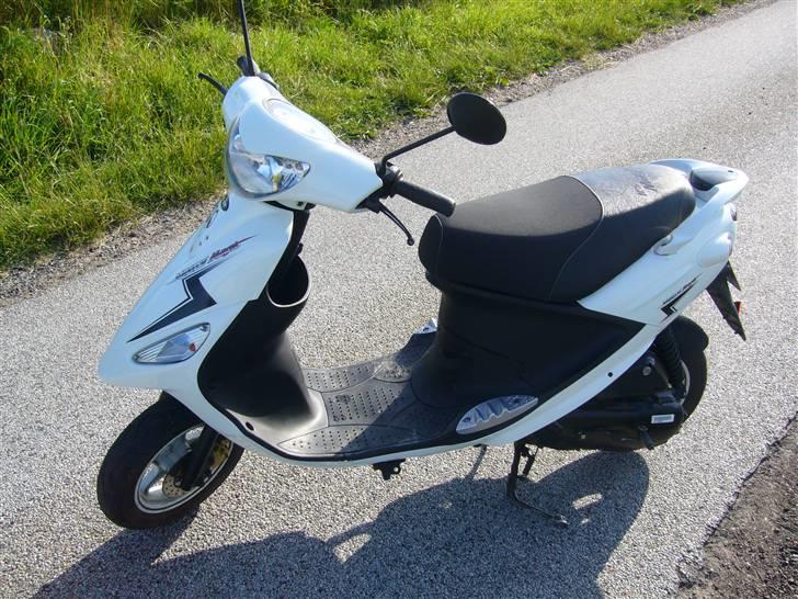 PGO White Magic SOLGT billede 11