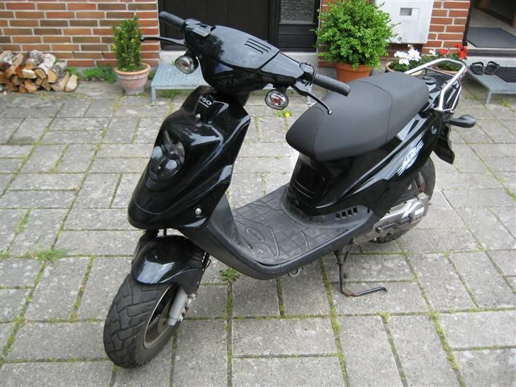 PGO HOT 50 billede 2