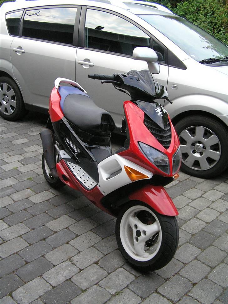 Peugeot Speedfight1 LC DD solgt - den fik lige en klud med noget polish hen over... billede 10