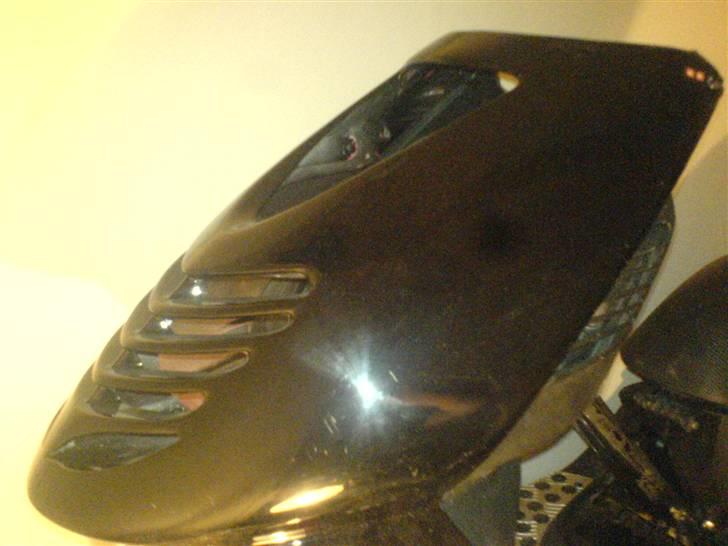 Aprilia Sonic Teamspeed(solgt) - Det er bare støvet... det ligner ridser men er det ikke billede 6