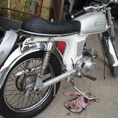 Honda CD 50(Solgt)