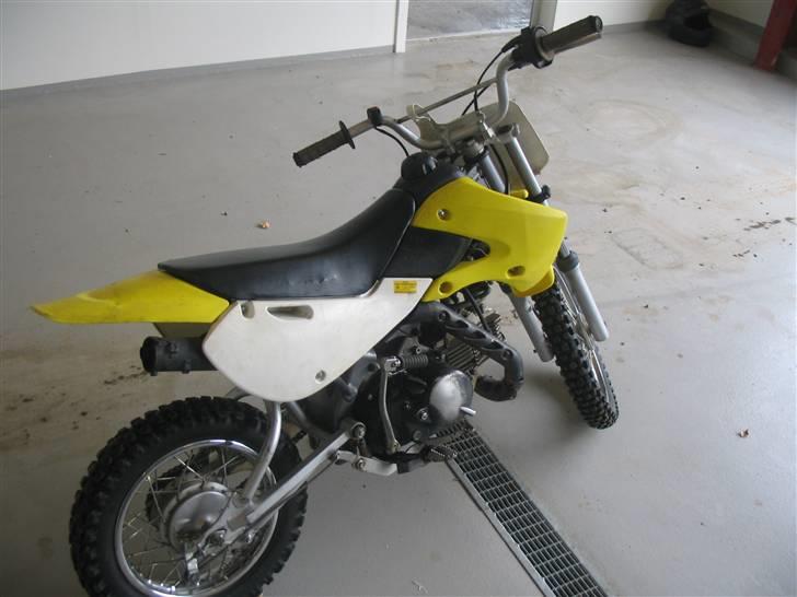 Suzuki dr-z 110 *solgt* billede 4