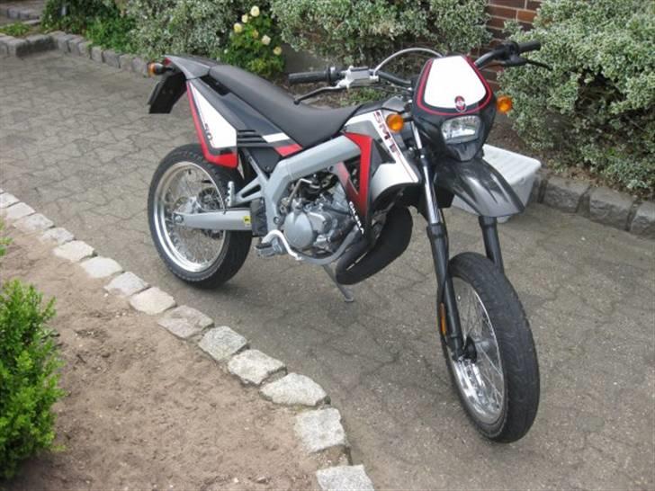 Gilera SMT 2009  billede 1
